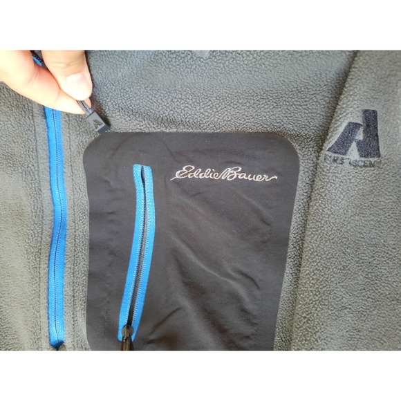 Eddie Bauer Men's Large Gray Fleece Polartec‎ 1/4 Zip Pocket Pullover Sweater - Picture 3 of 8